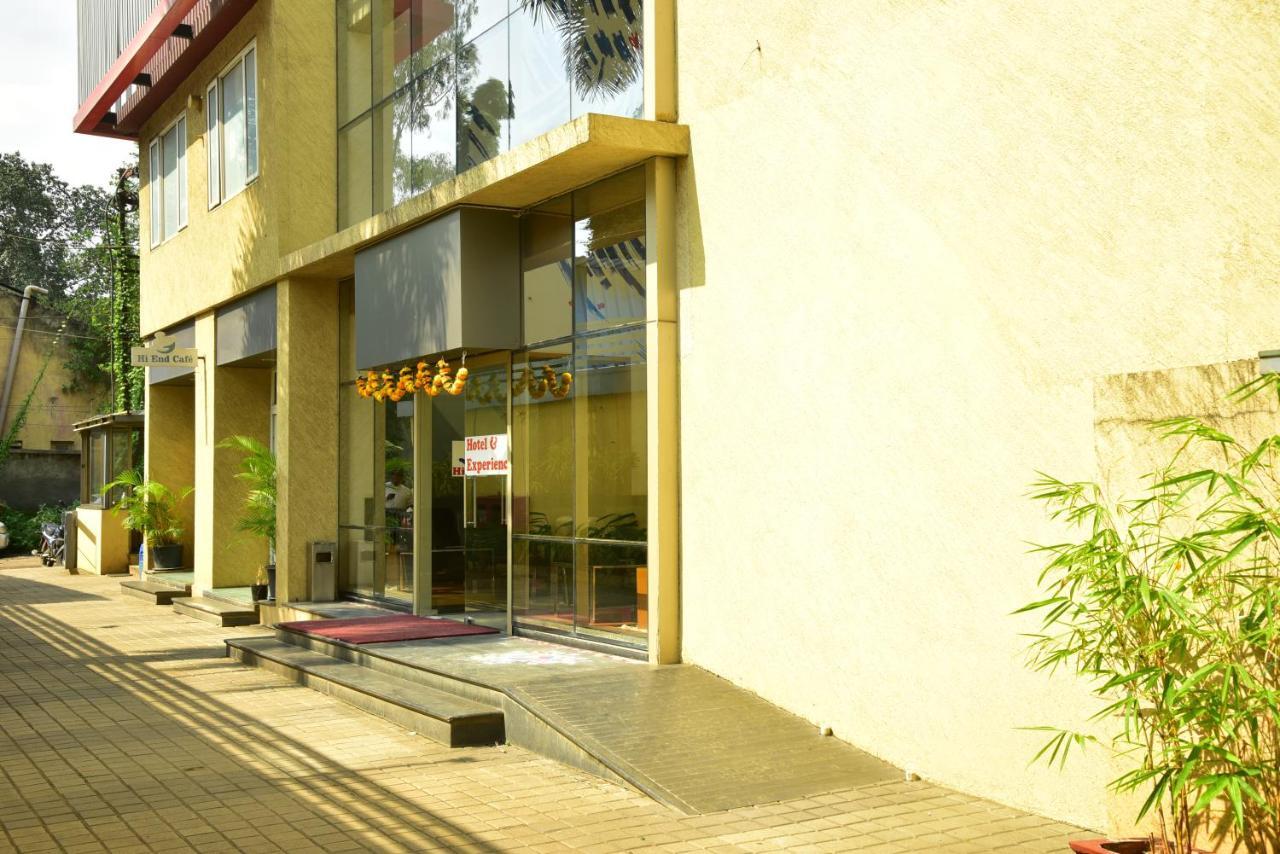 Hi 5 Hotel & Experience Nashik Dış mekan fotoğraf