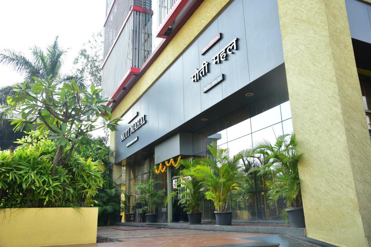 Hi 5 Hotel & Experience Nashik Dış mekan fotoğraf